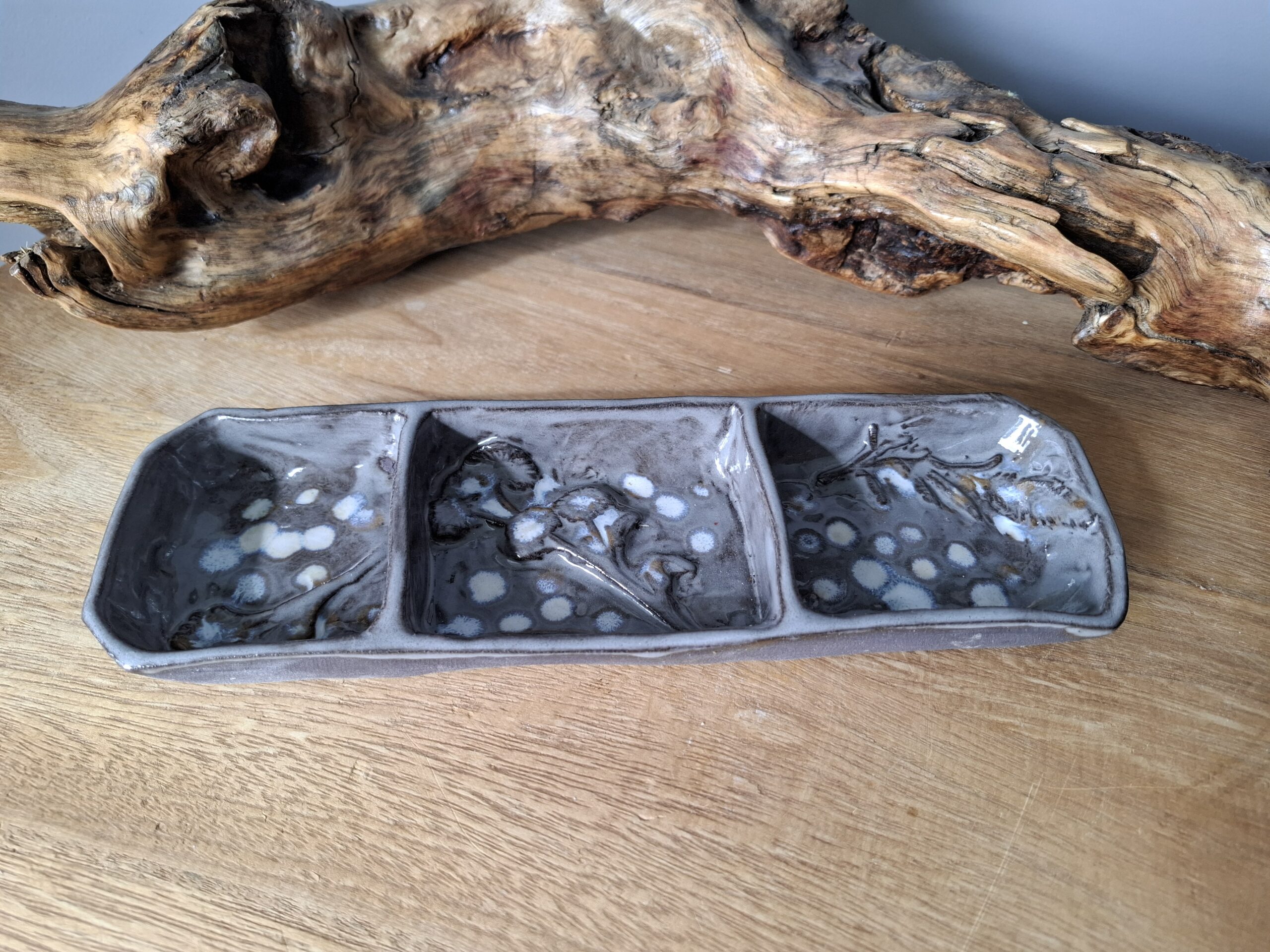 Podłużna miska w kwiaty z przegródkami - obrazek 3