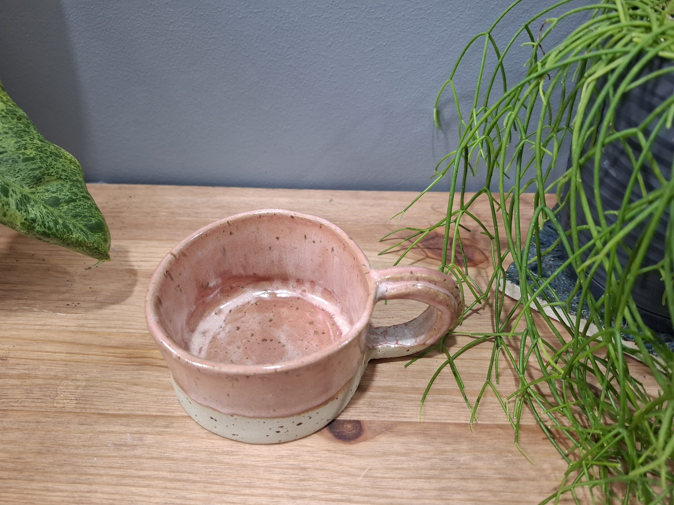 Kubek różowy - średni 1 - obrazek 2