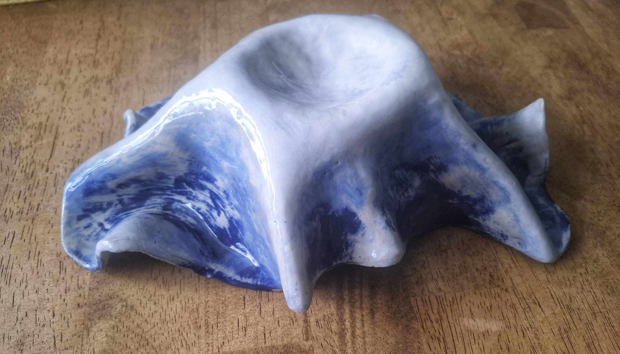 Niebieska fala - elegancka tacka na biżuterię - obrazek 2